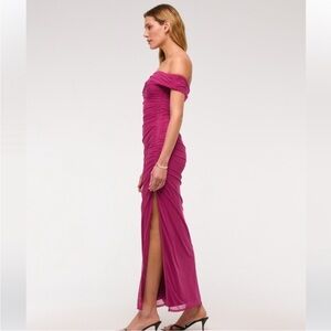Abercrombie & Fitch Off-Shoulder Magenta Maxi Dress